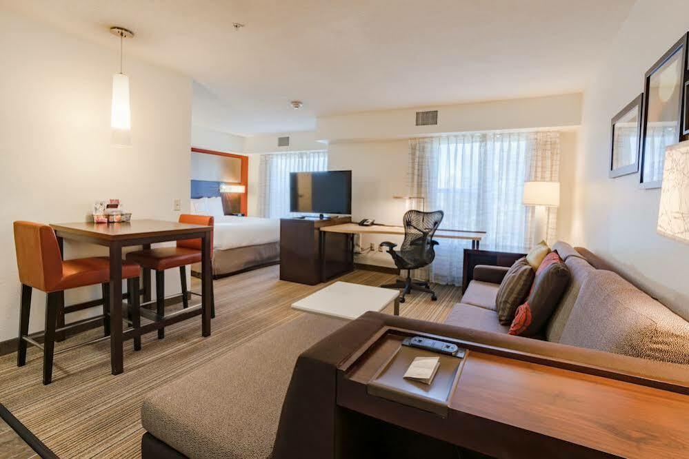 Residence Inn San Diego Карлсбад Экстерьер фото