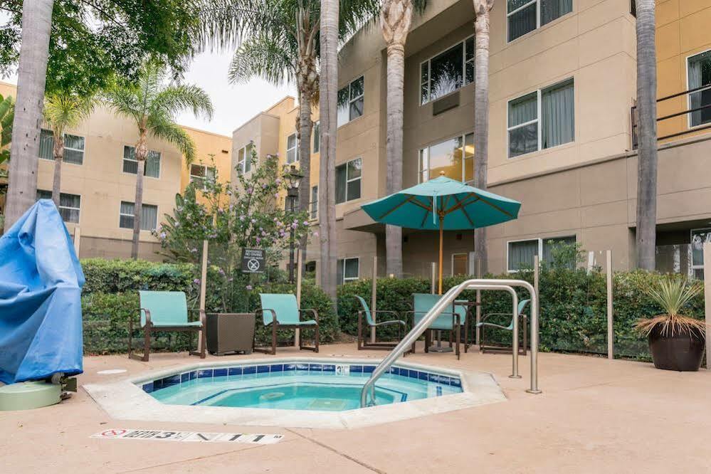 Residence Inn San Diego Карлсбад Экстерьер фото